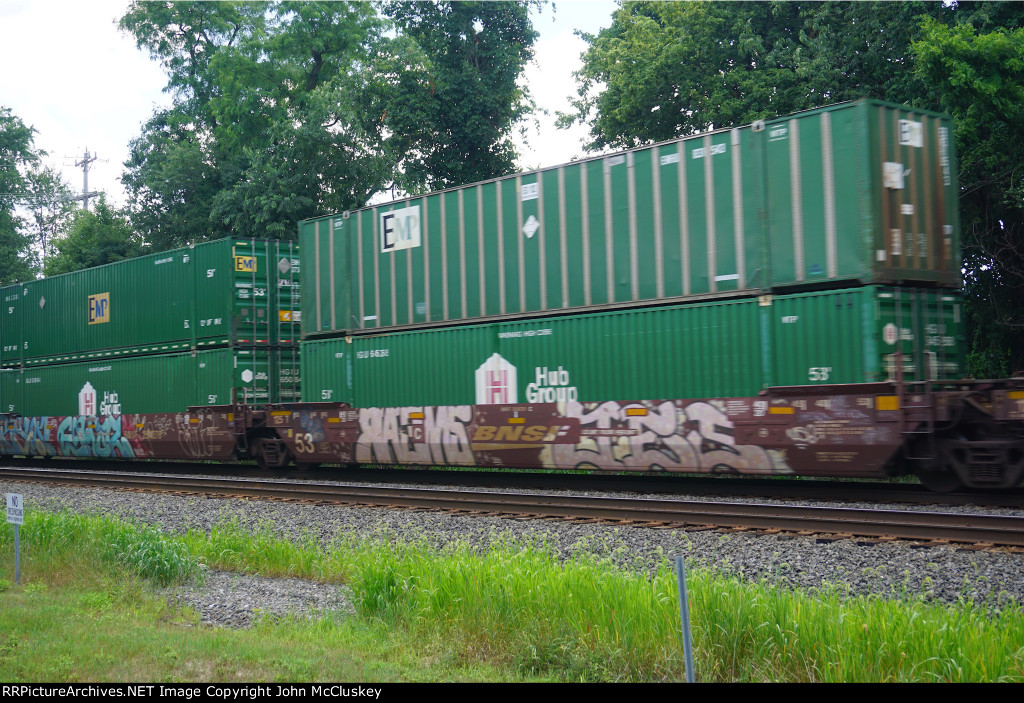 BNSF well cars